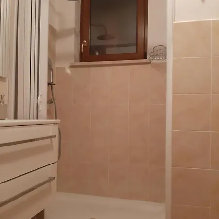 L'aura Monolocale Con Cucina 3*